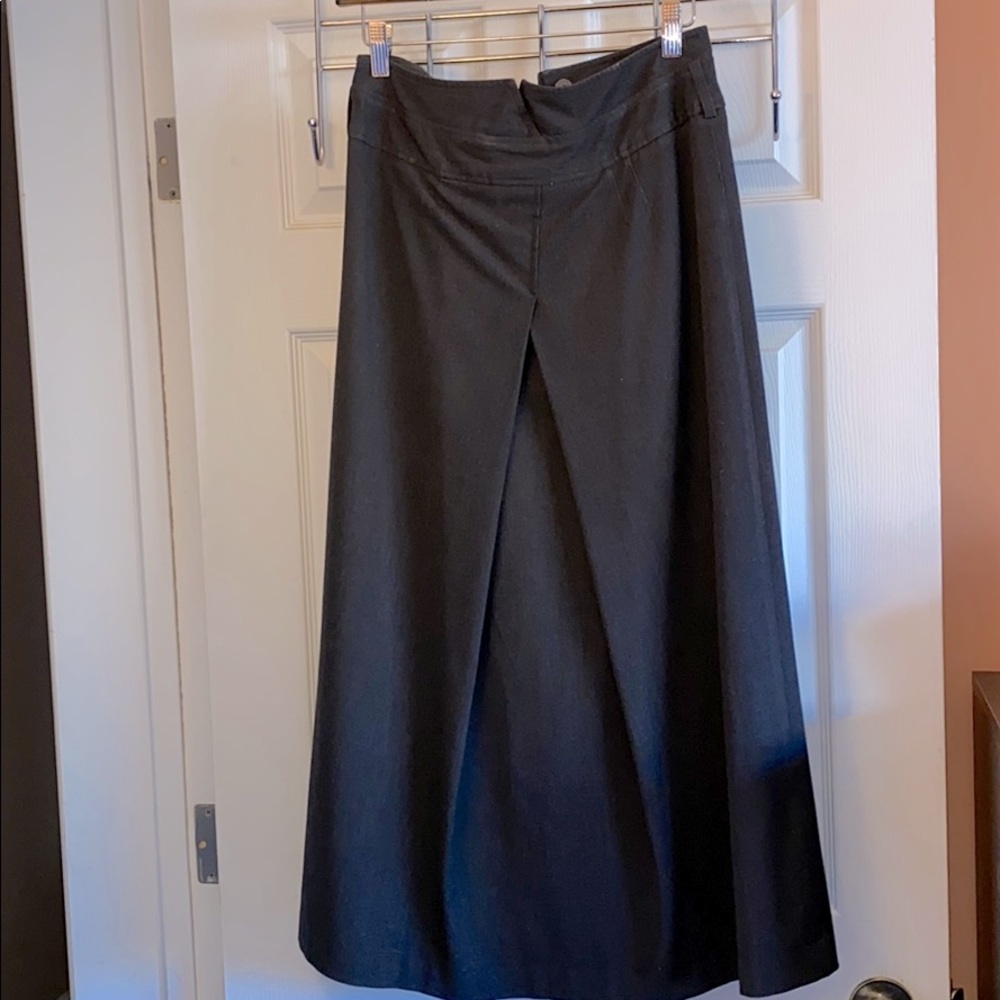 Women’s business/casual dark gray skirt